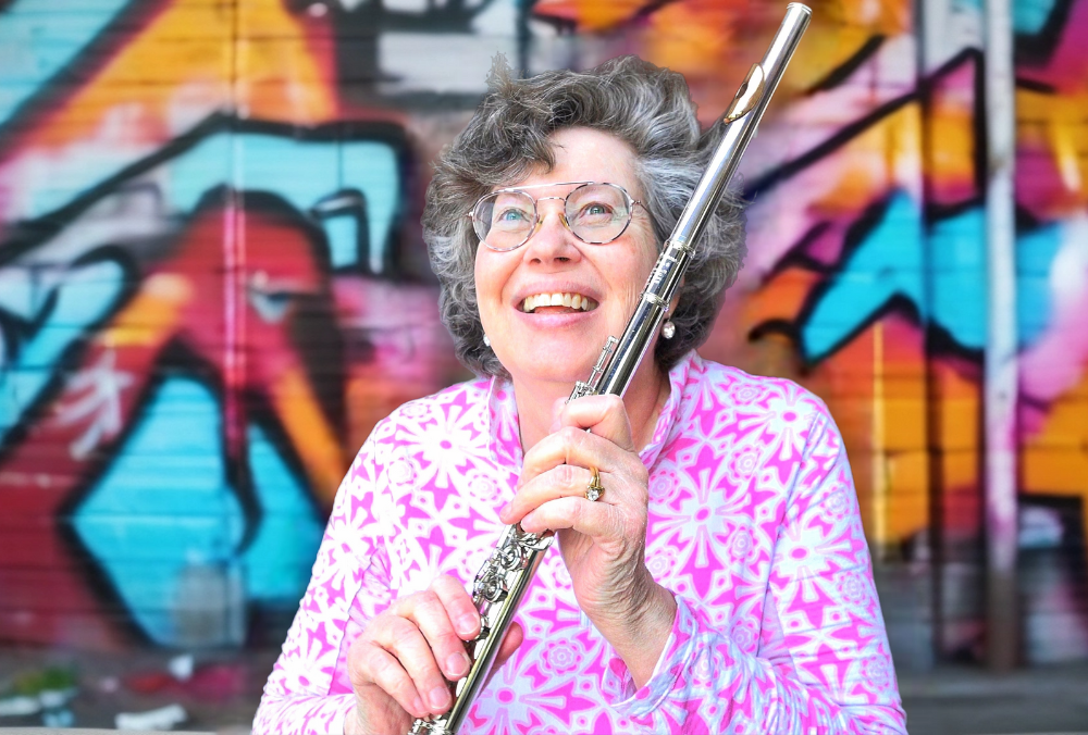 Discover Peg Luke Deep Message in Her New Track "Smiling Through The Pain"