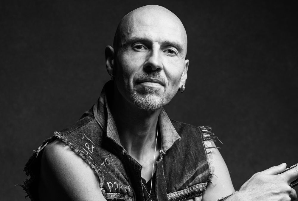 HRISTELIN ’s Music of Connection Resonates Across Borders Captivating New Audience