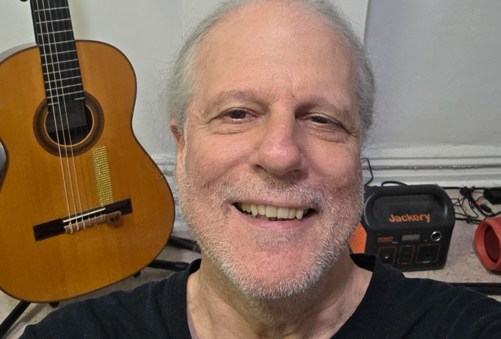 Sandy Ortega Keeps Spanish Guitar Personal in an Era of Overproduction